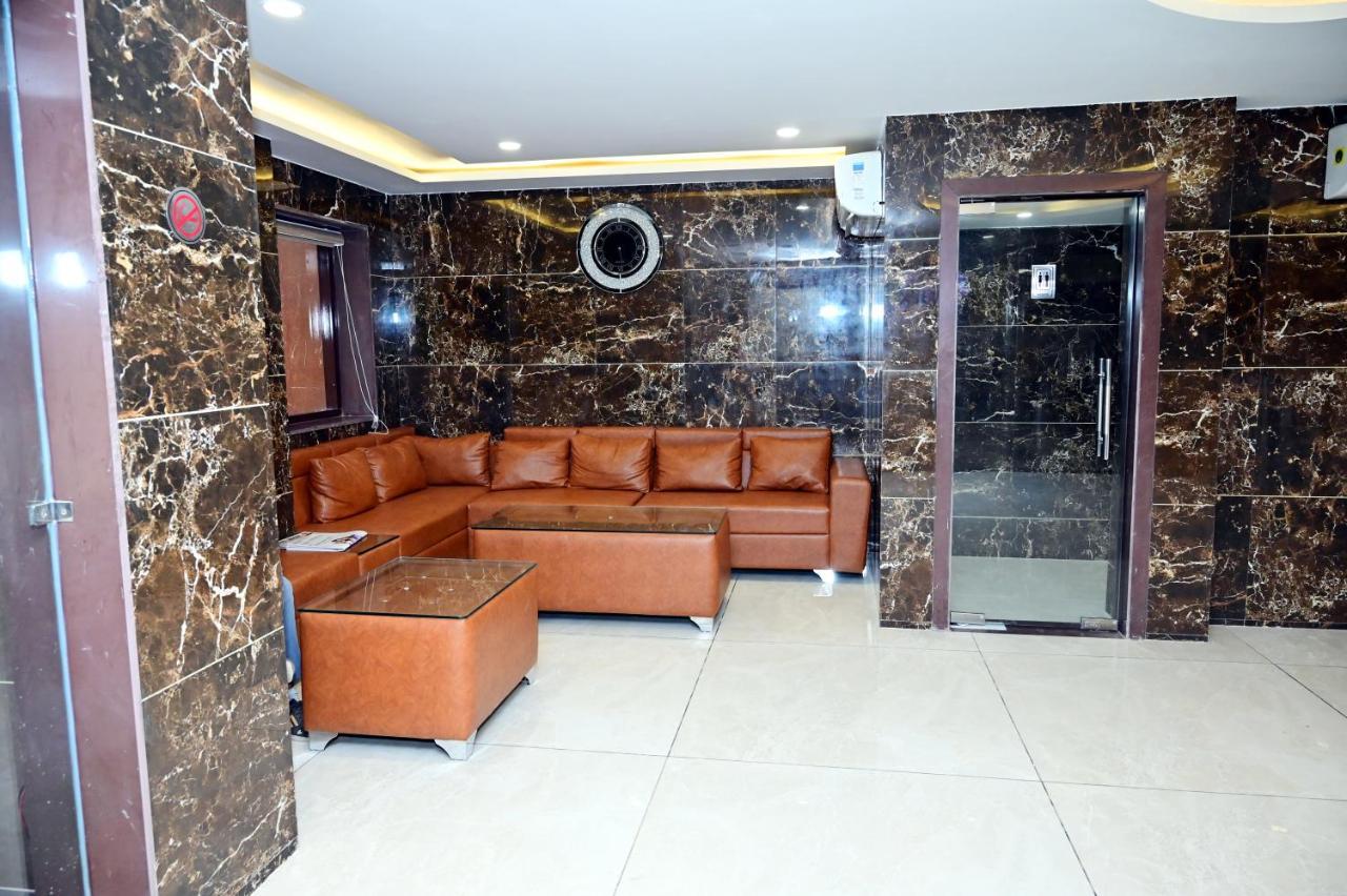 The Dwelling Inn Greater Noida Eksteriør billede